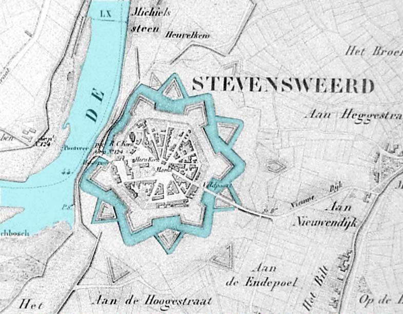 Or Nearby Roermond Outlet Chalet Stevensweert