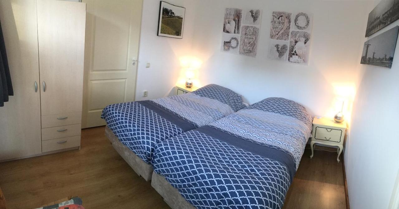 Or Nearby Roermond Outlet Chalet Stevensweert